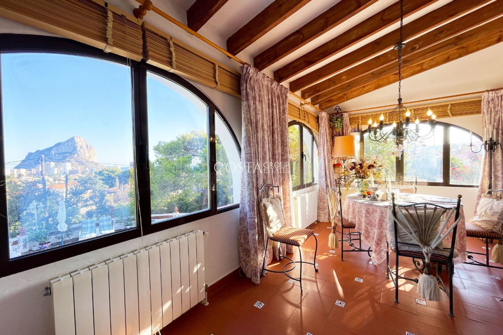 Revente - Villa -
Calpe - Calpe Centro