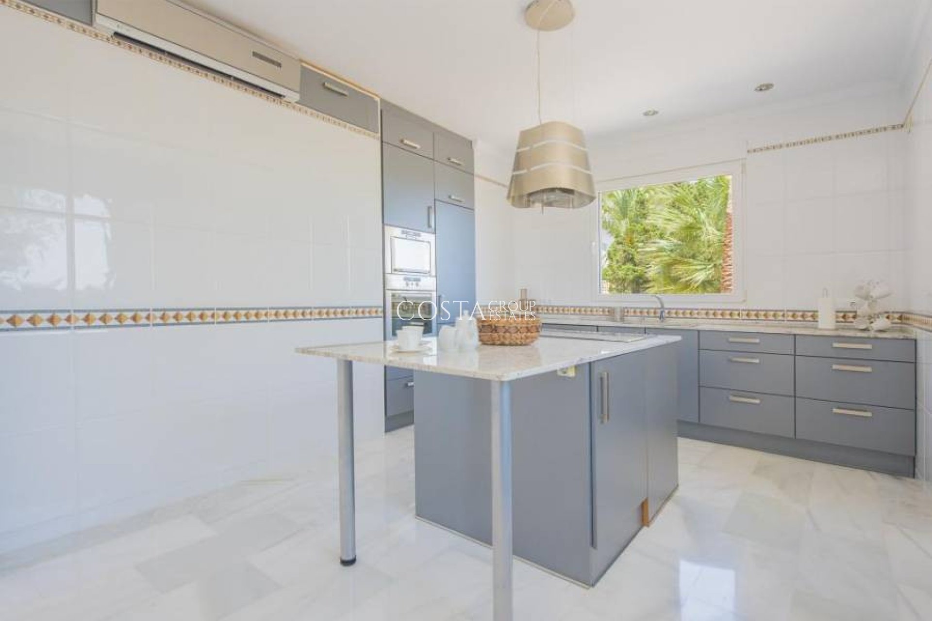 Revente - Villa -
Calpe - Calpe Centro