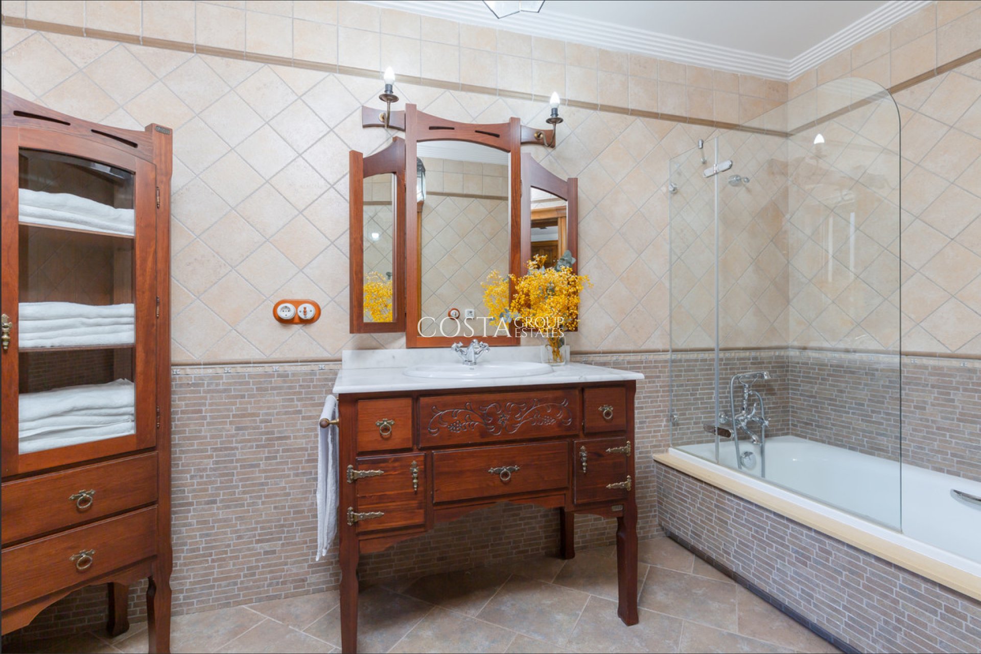 Revente - Villa -
Catral - Catral Centro