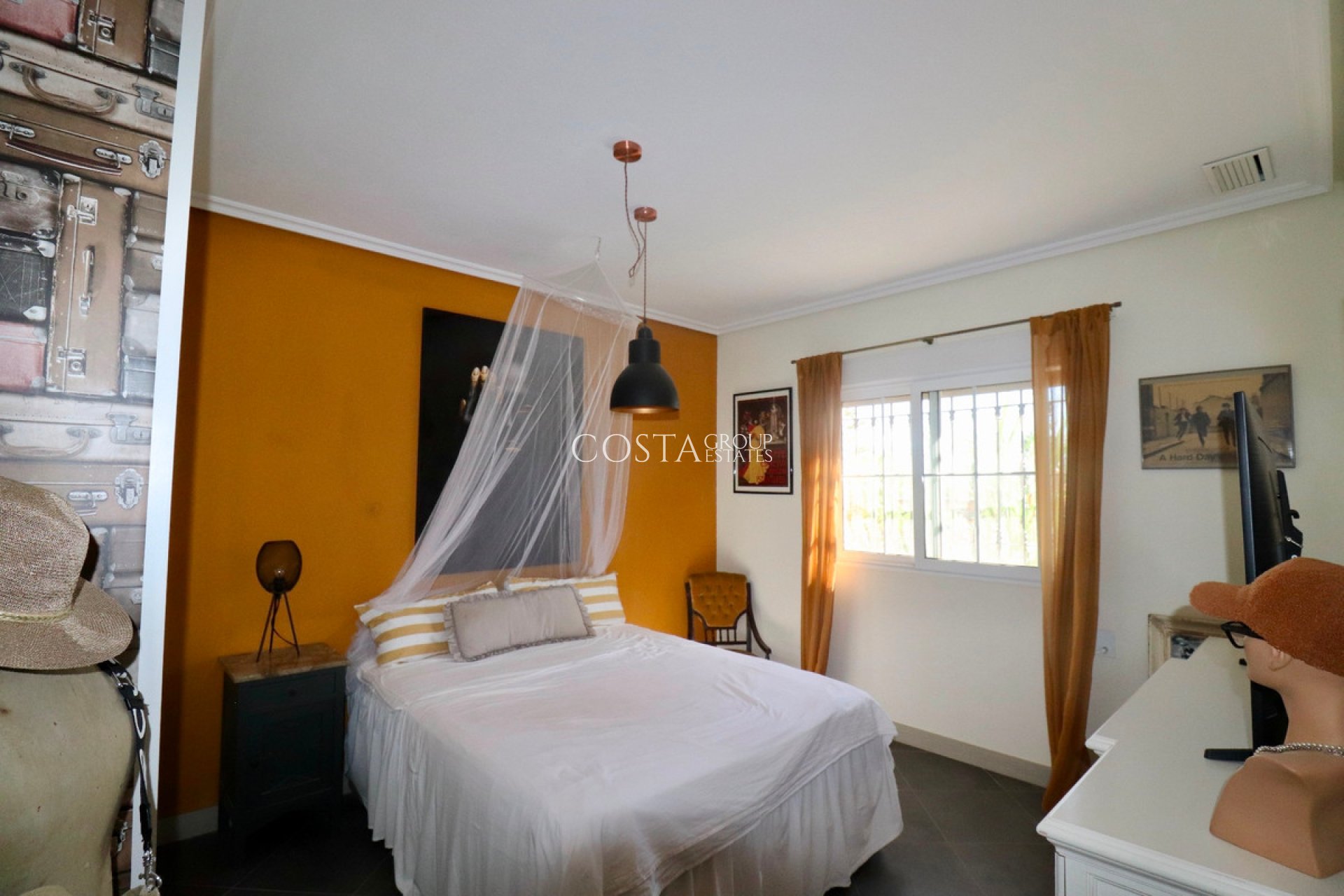 Revente - Villa -
Catral - Catral Centro