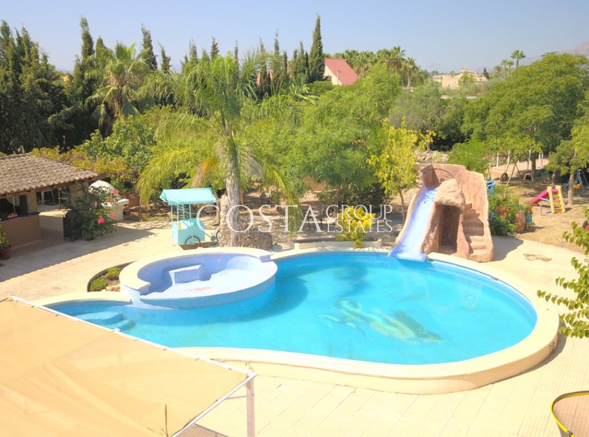 Revente - Villa -
Catral - Catral Centro