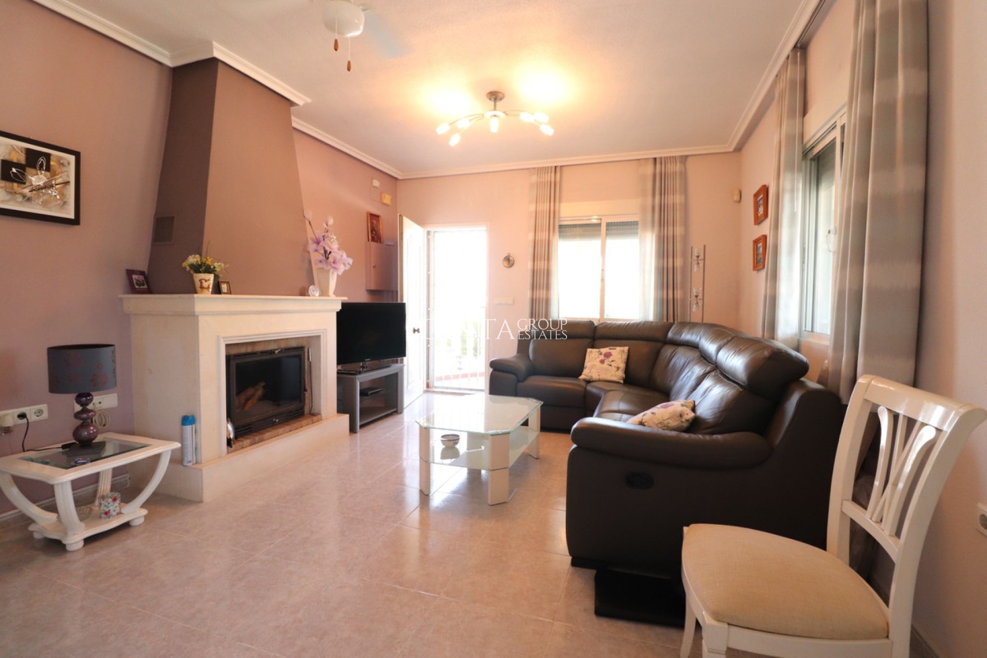 Revente - Villa -
Catral - Catral Centro