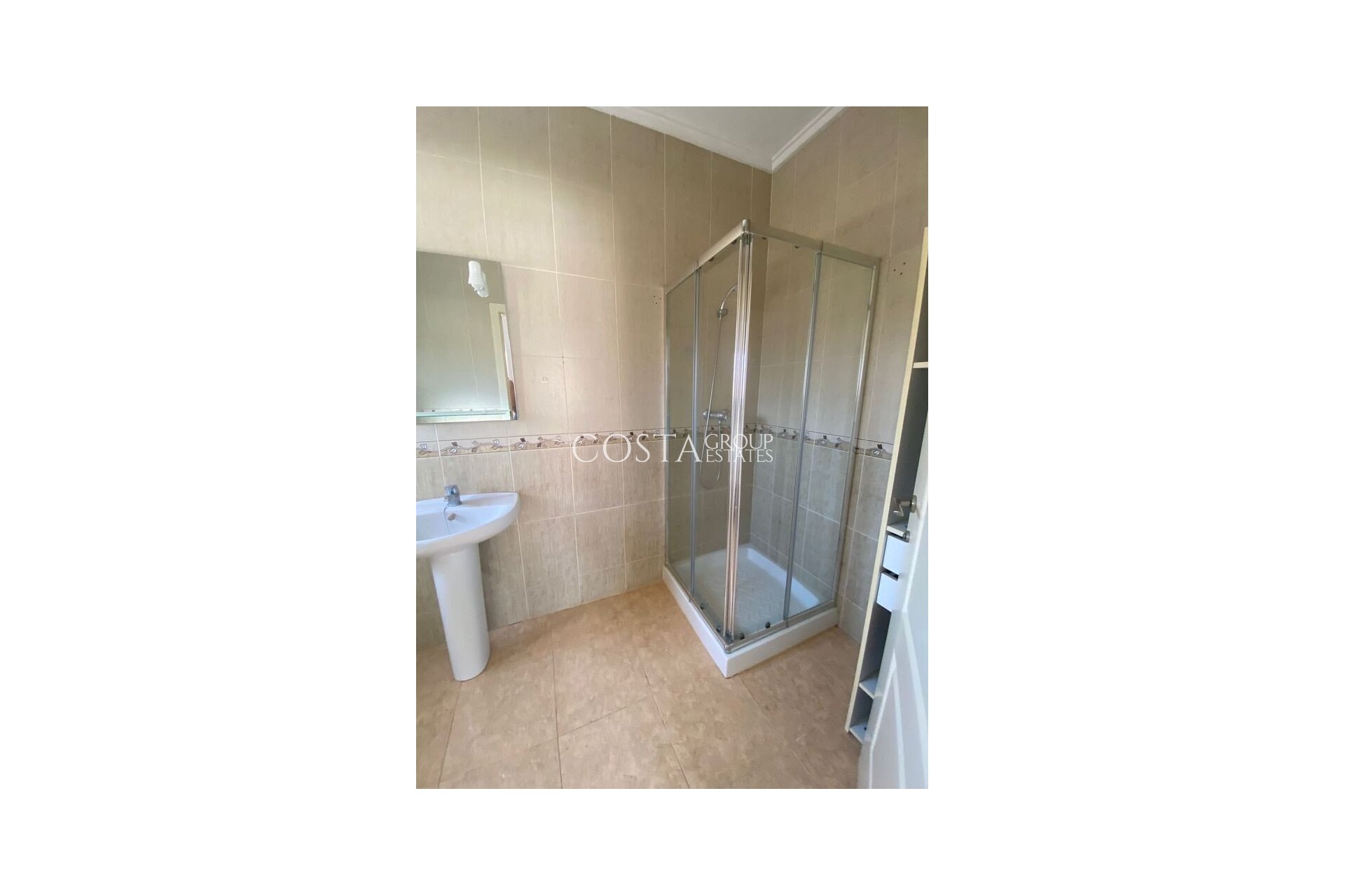 Revente - Villa -
Catral - Catral Centro