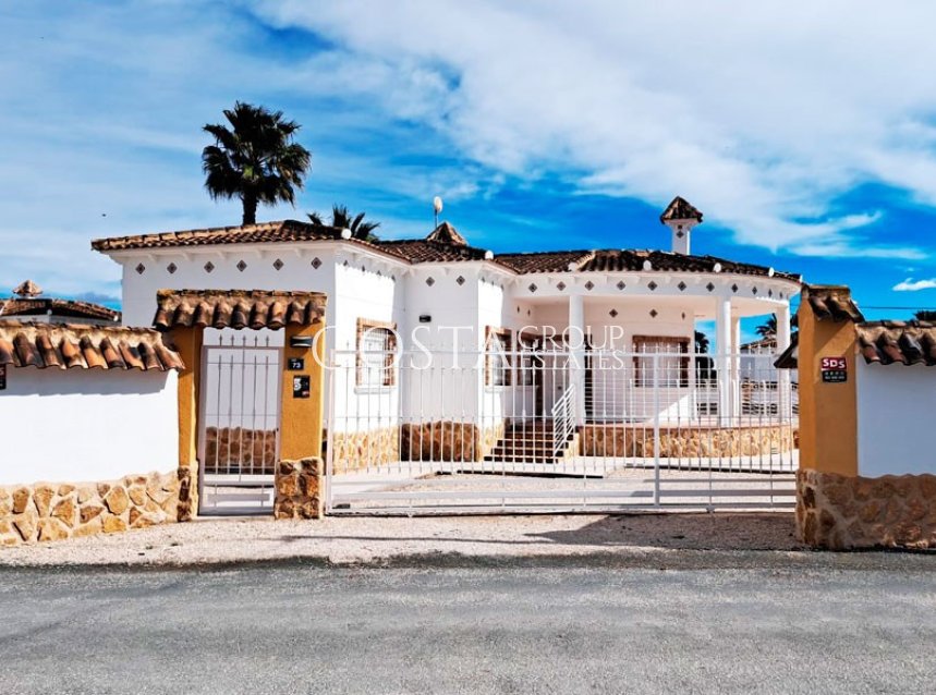 Revente - Villa -
Catral - Catral Centro