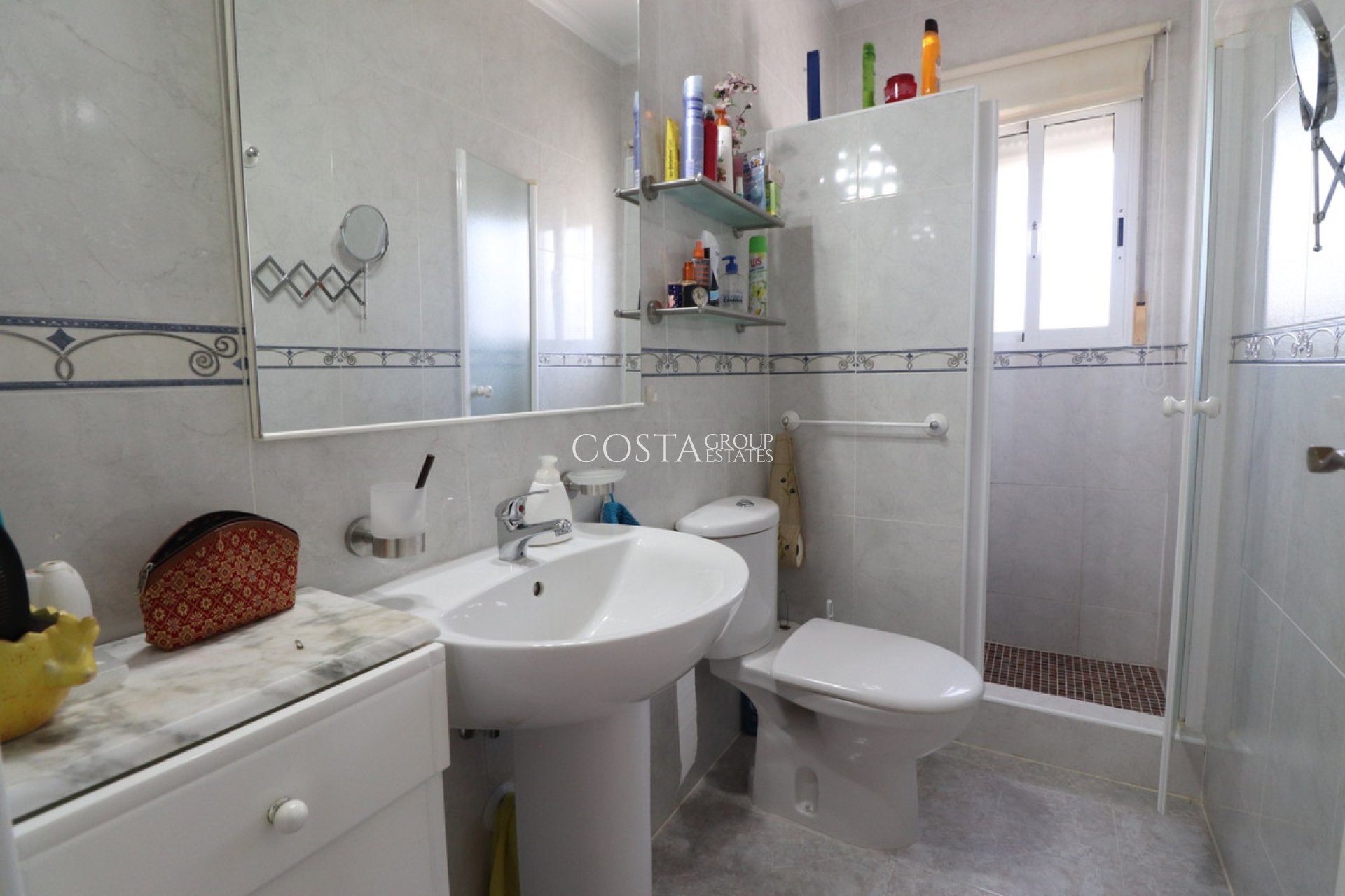 Revente - Villa -
Catral - Catral Centro