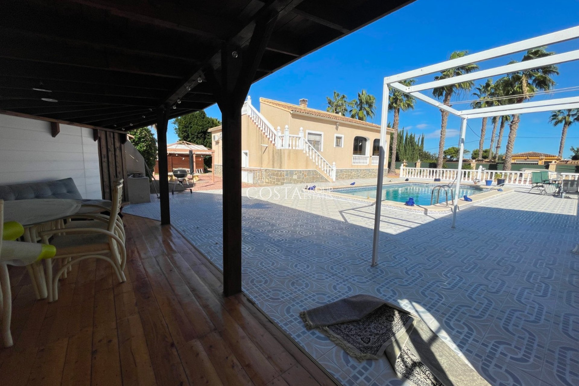 Revente - Villa -
Catral - Catral Centro