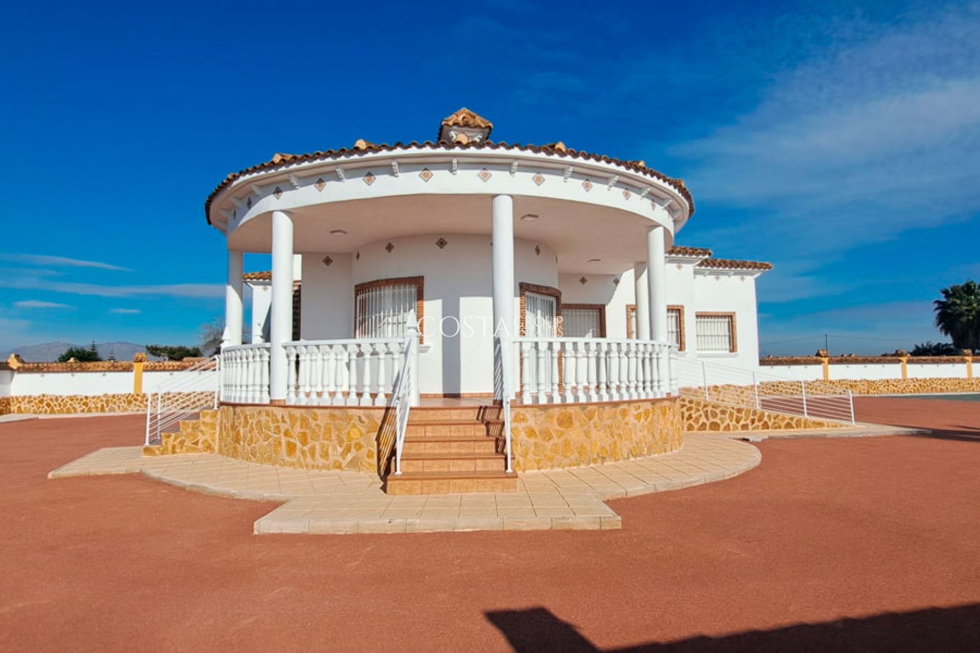 Revente - Villa -
Catral