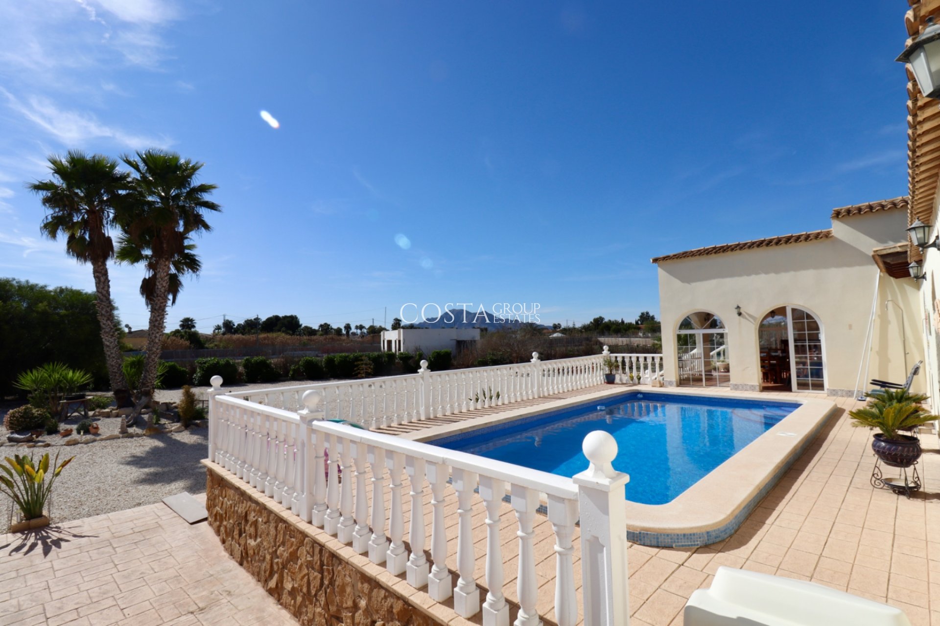 Revente - Villa -
Catral
