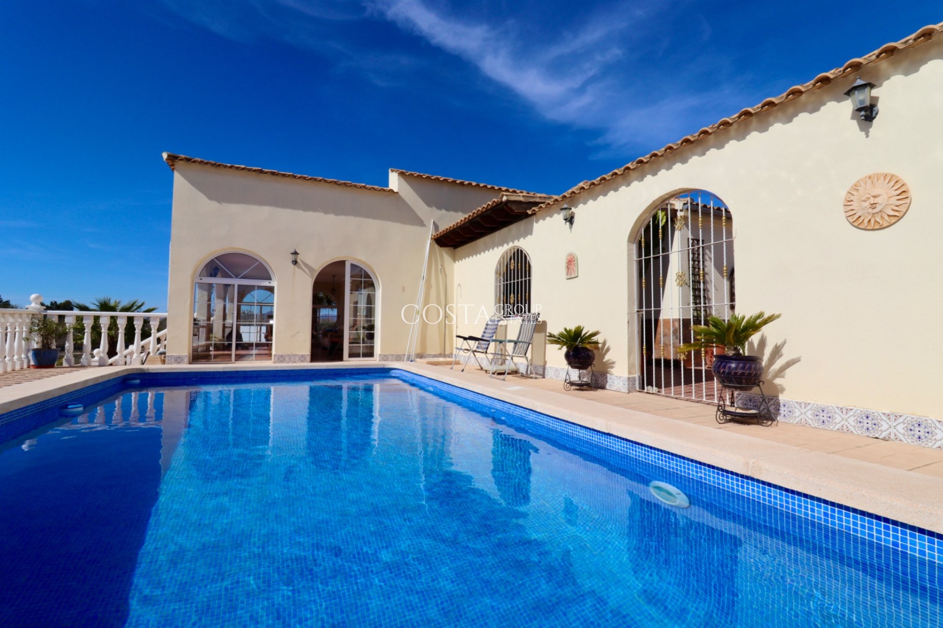 Revente - Villa -
Catral