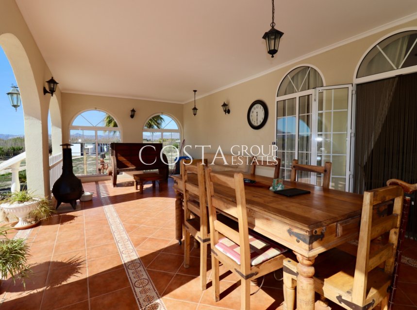 Revente - Villa -
Catral