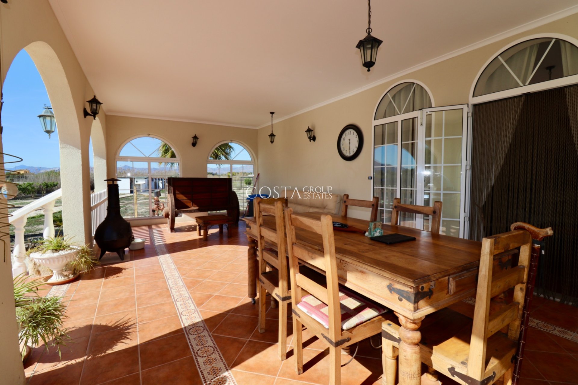 Revente - Villa -
Catral