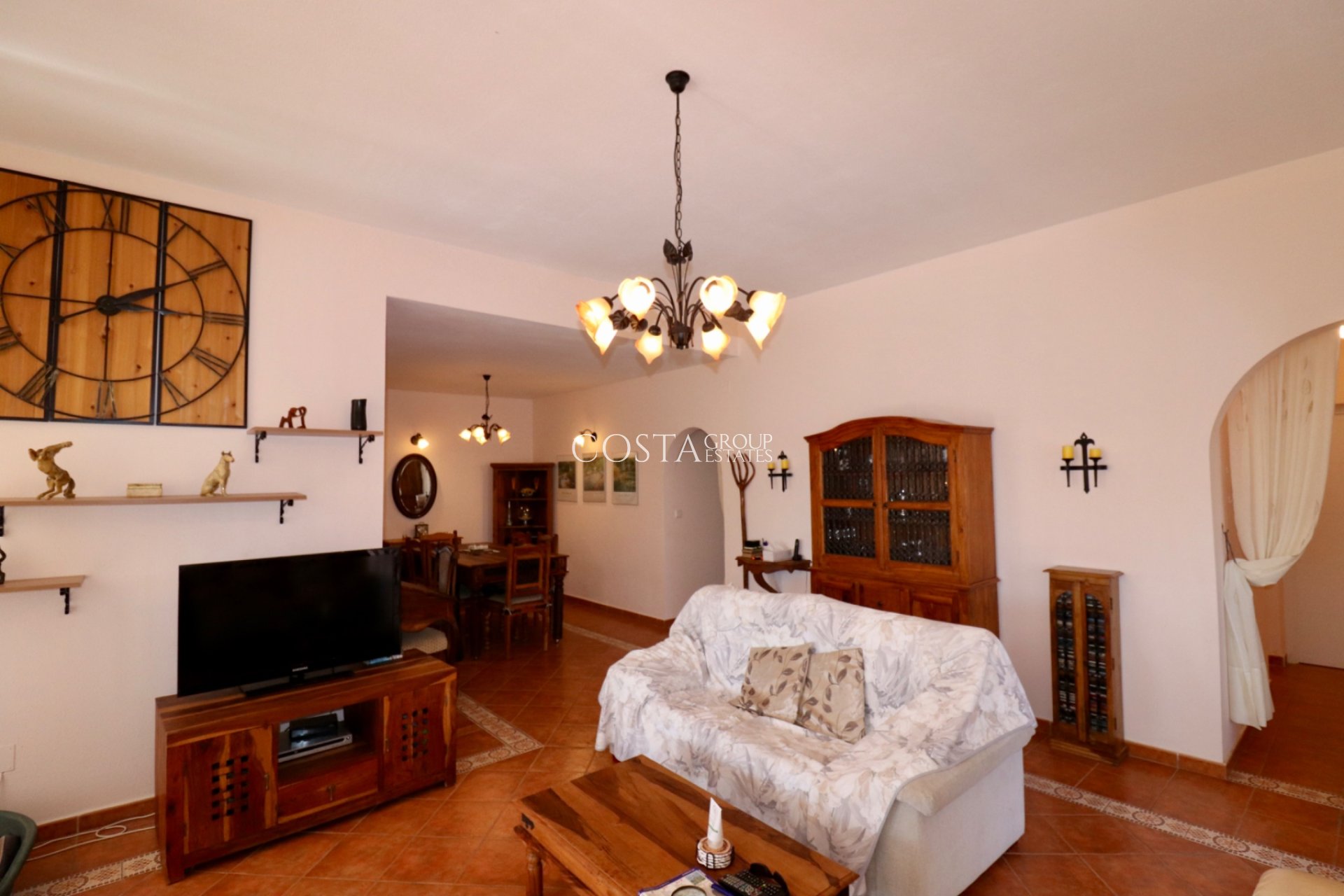 Revente - Villa -
Catral