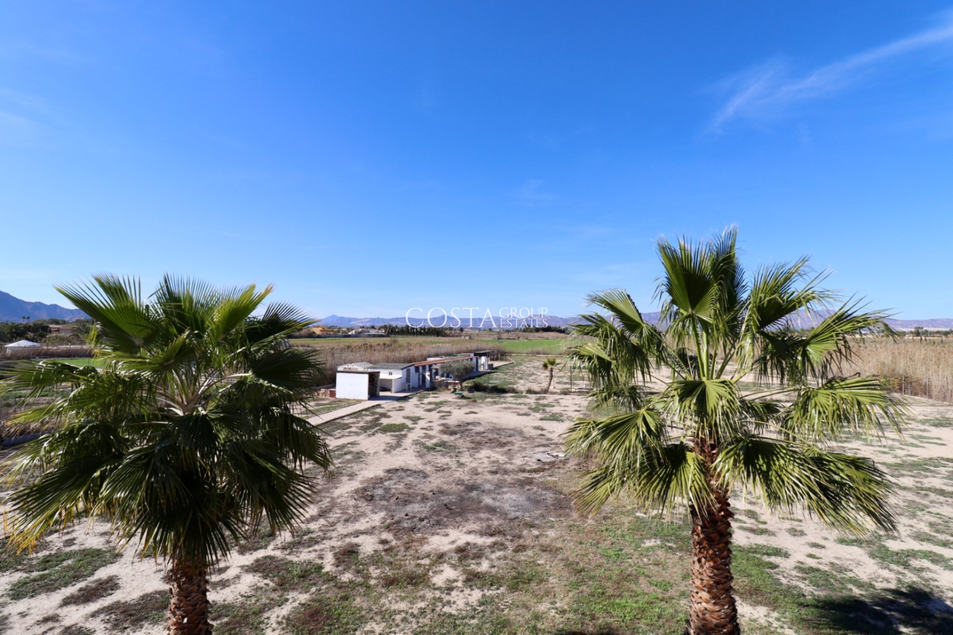 Revente - Villa -
Catral