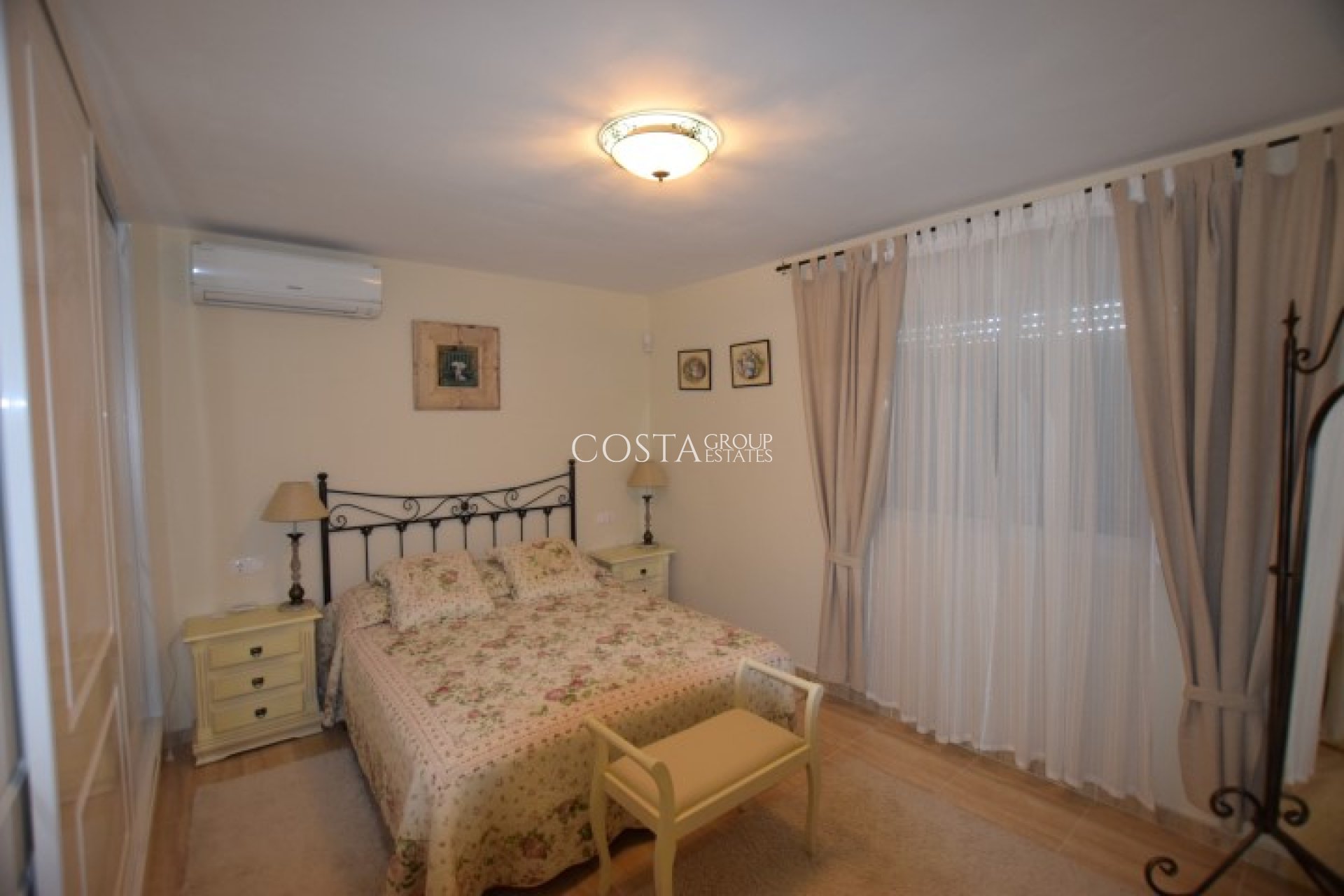 Revente - Villa -
Ciudad Quesada - La Fiesta