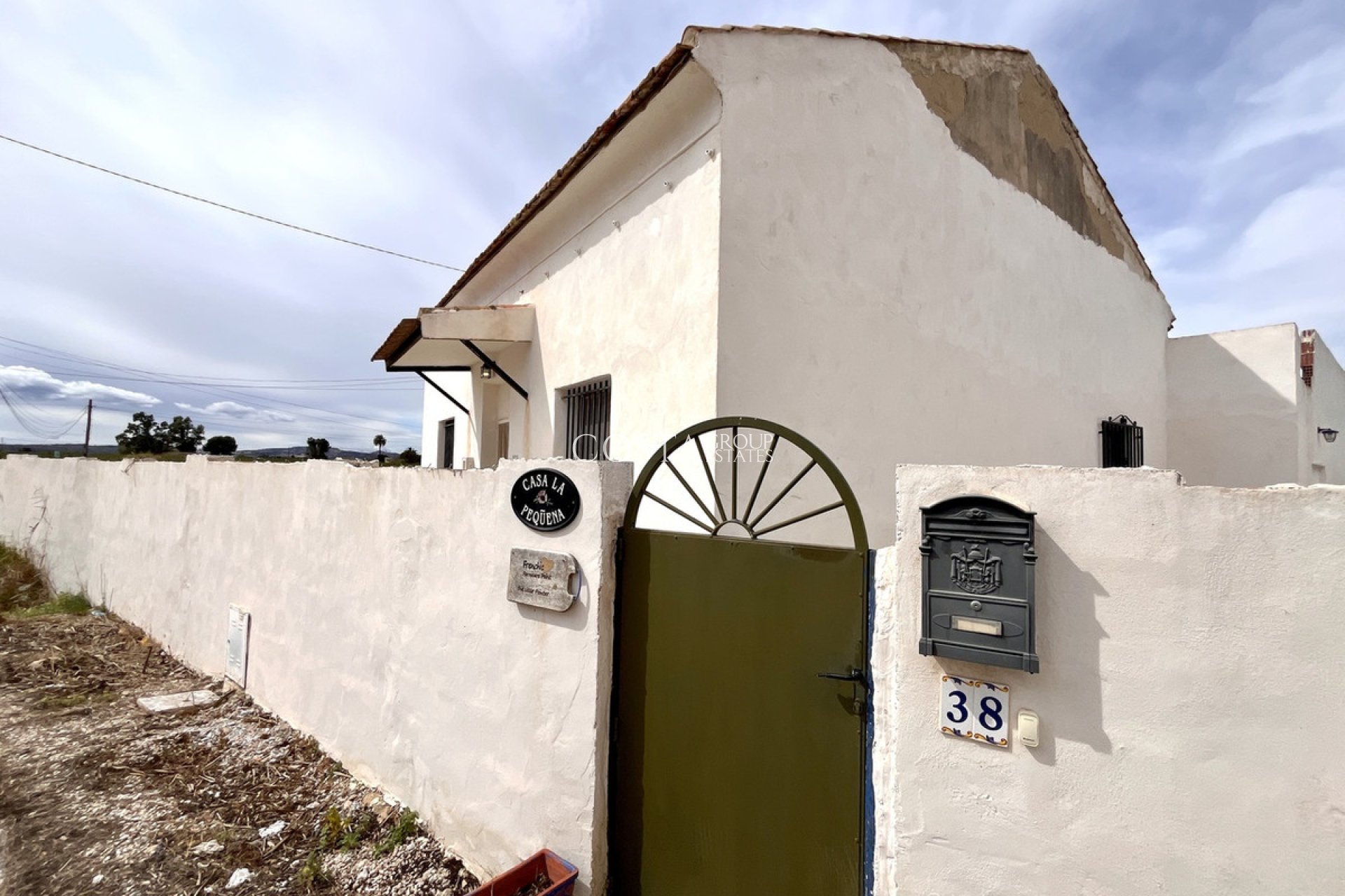 Revente - Villa -
Dolores - Dolores Centro