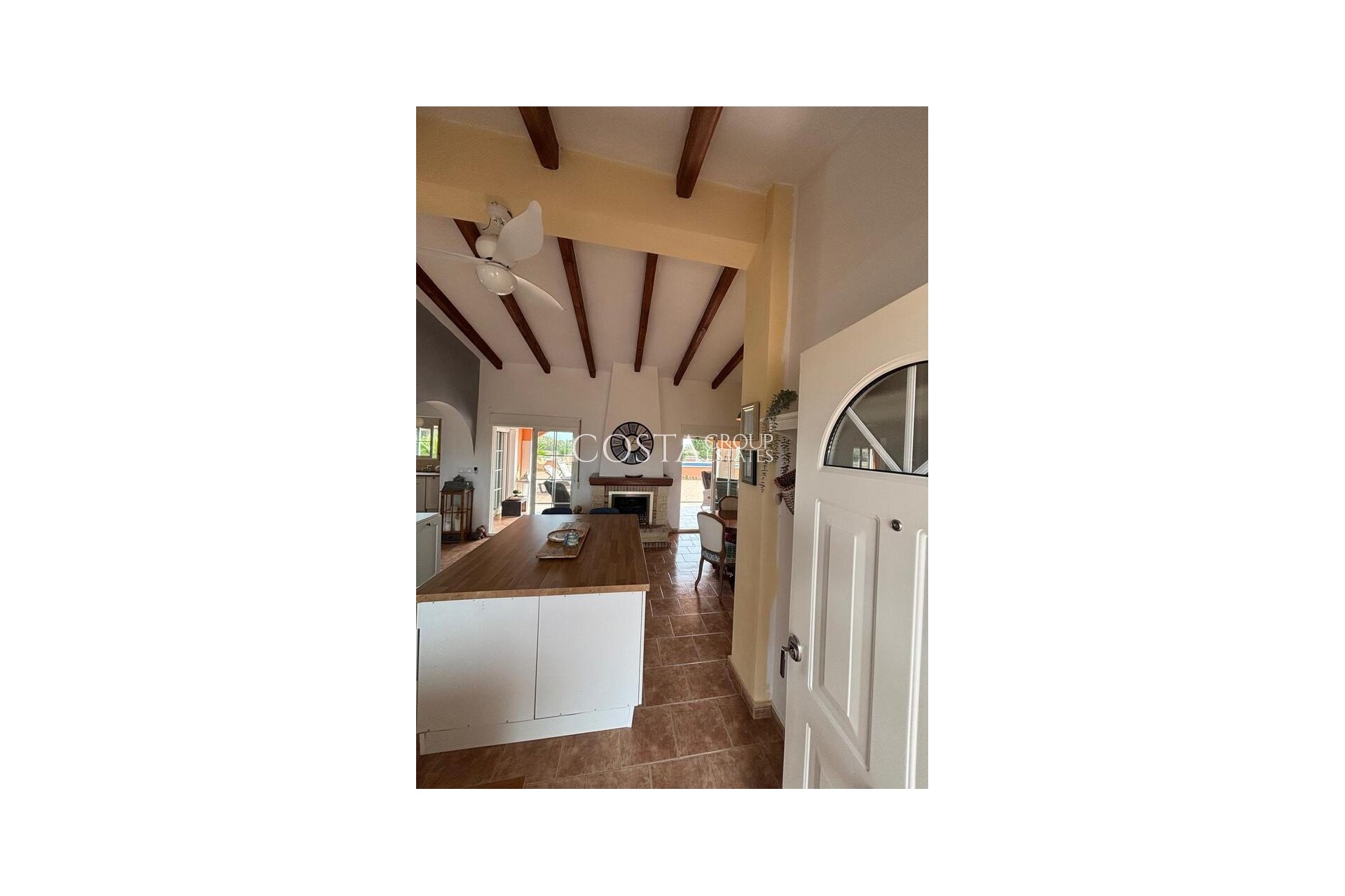 Revente - Villa -
Dolores - Dolores Centro