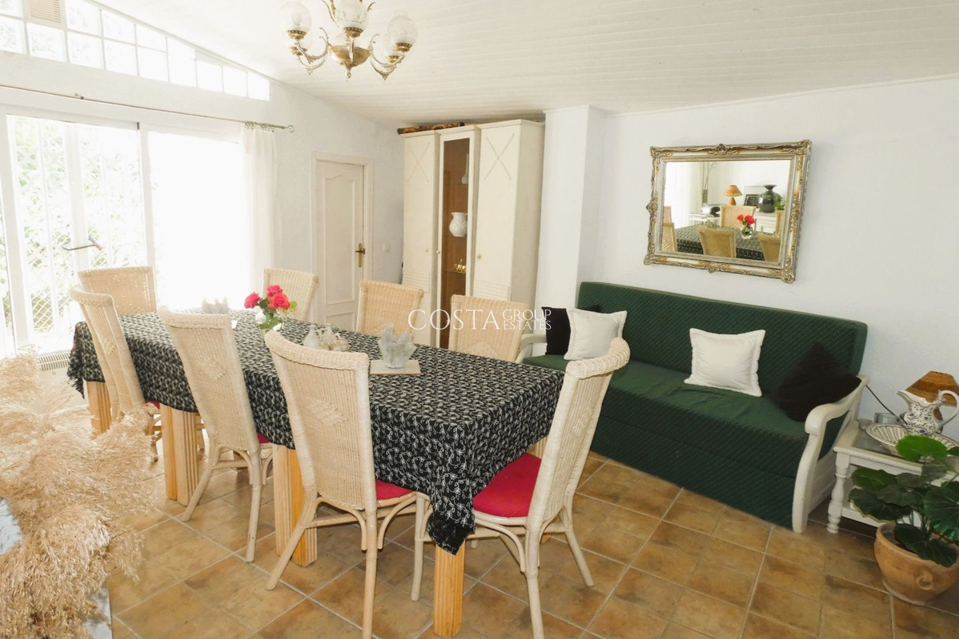 Revente - Villa -
Dolores - Dolores Centro