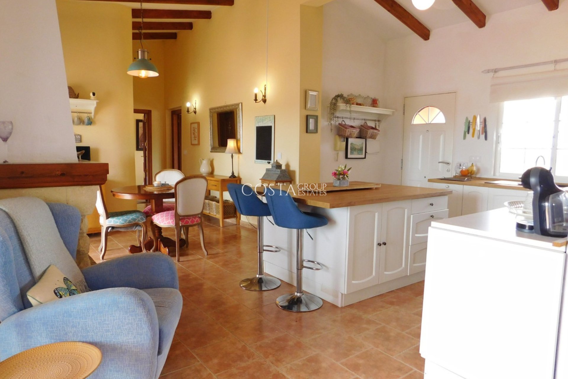 Revente - Villa -
Dolores - Dolores Centro