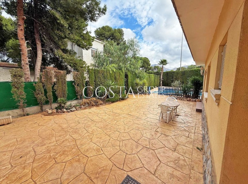Revente - Villa -
Elda