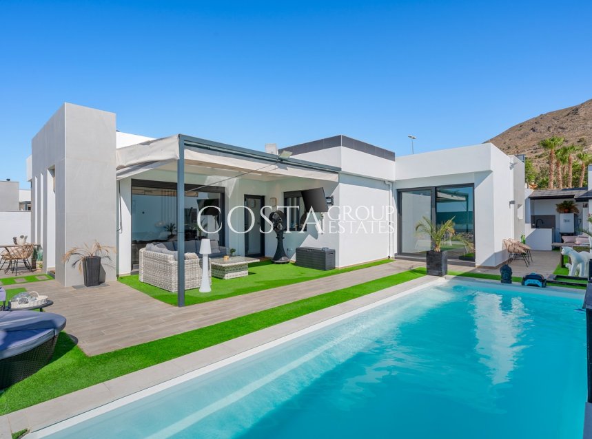 Revente - Villa -
Fortuna - Urbanizacion Las Kalendas