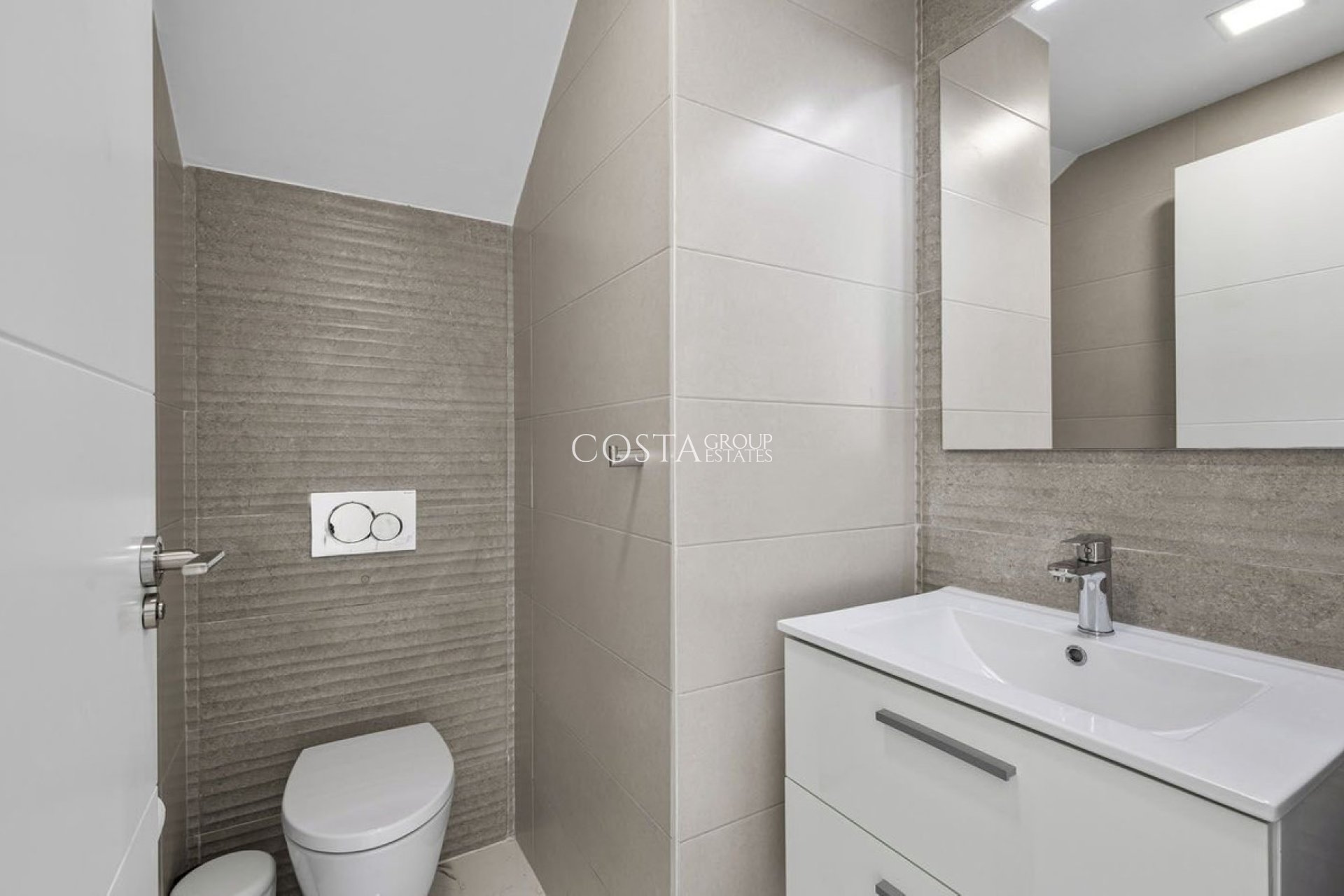 Revente - Villa -
Guardamar del Segura - Guardamar del Segura Centro