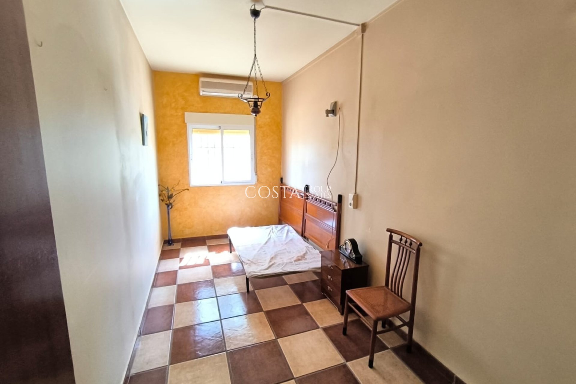 Revente - Villa -
Jumilla - Jumilla Centro