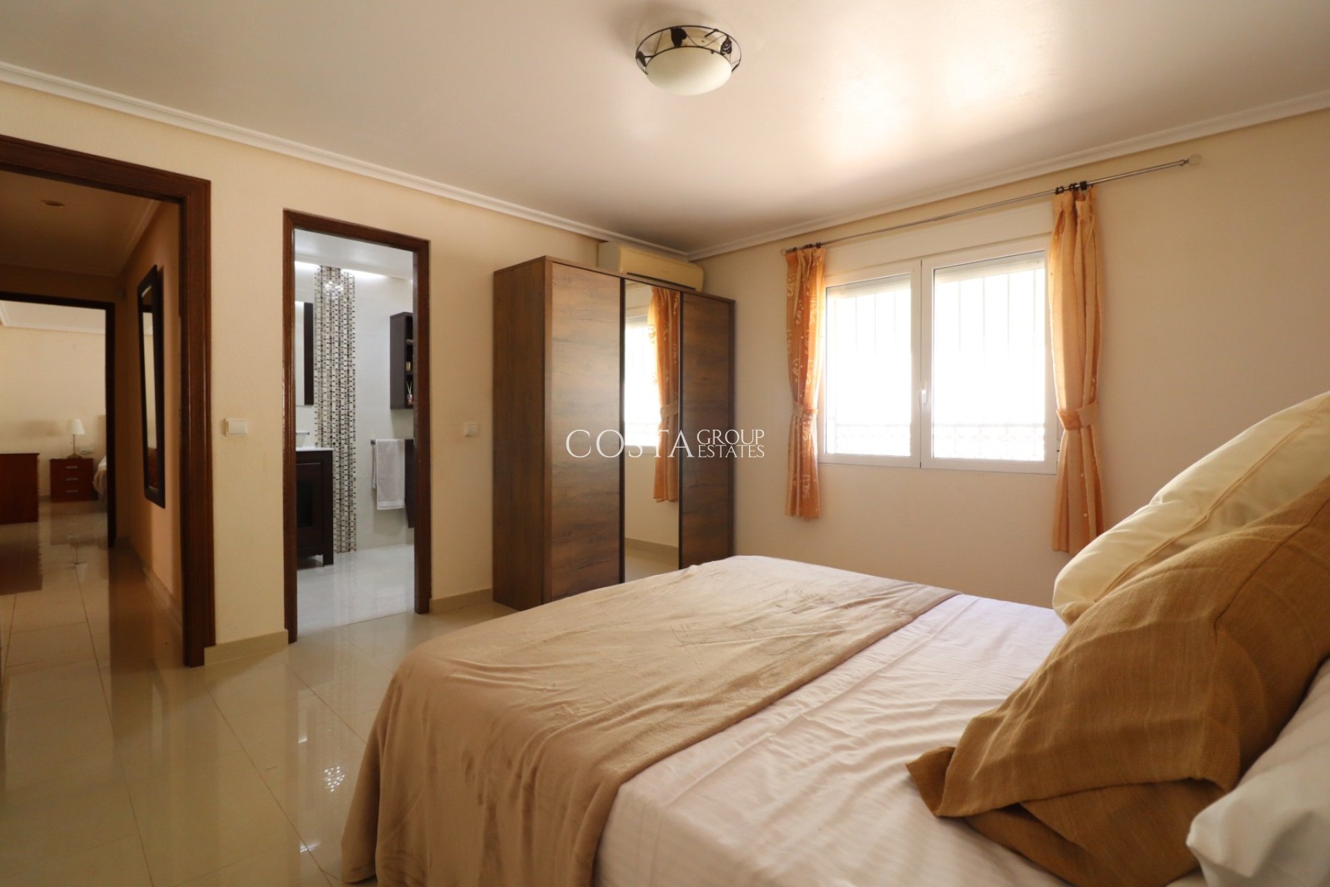 Revente - Villa -
La Marina - La Escuera