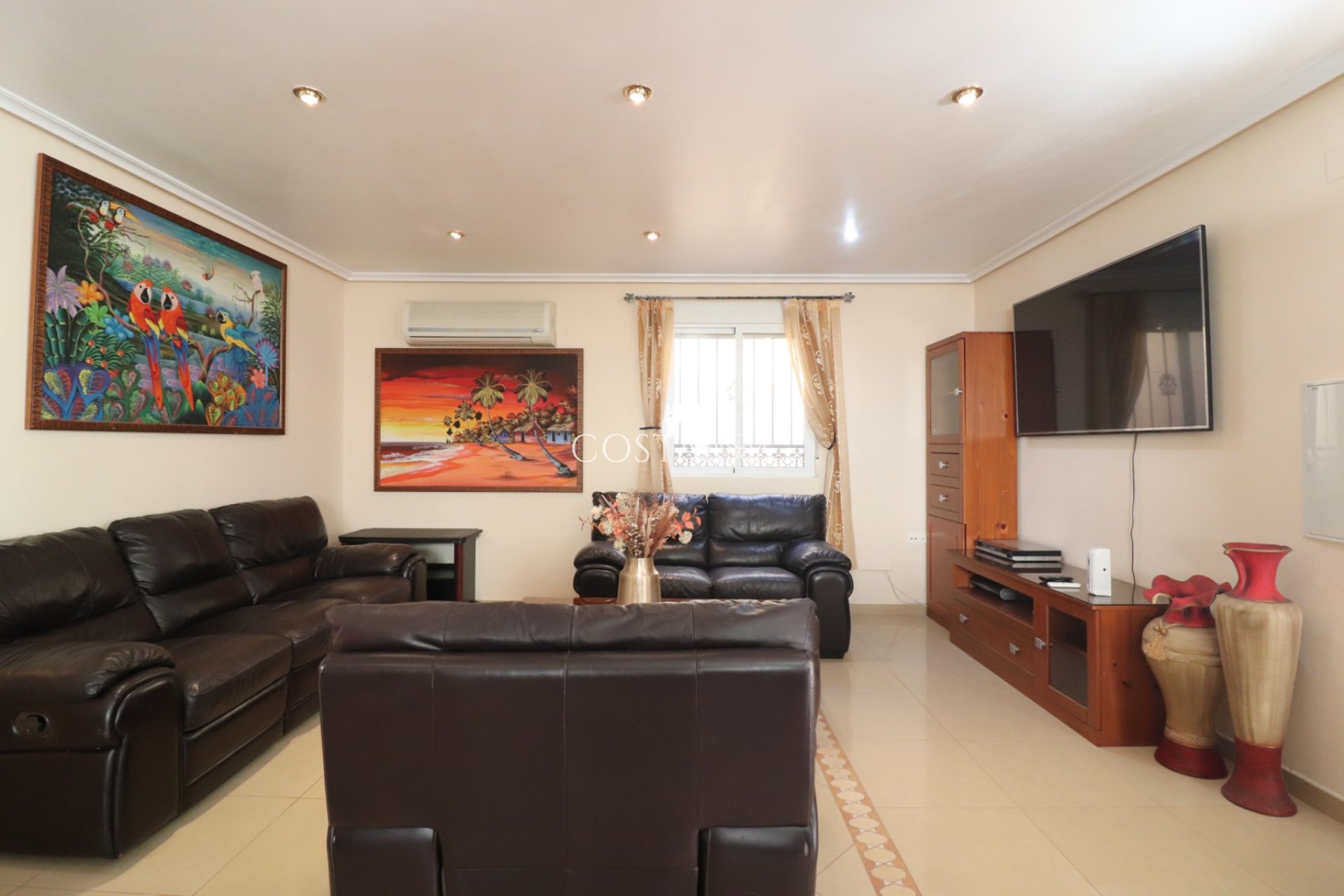 Revente - Villa -
La Marina - La Escuera