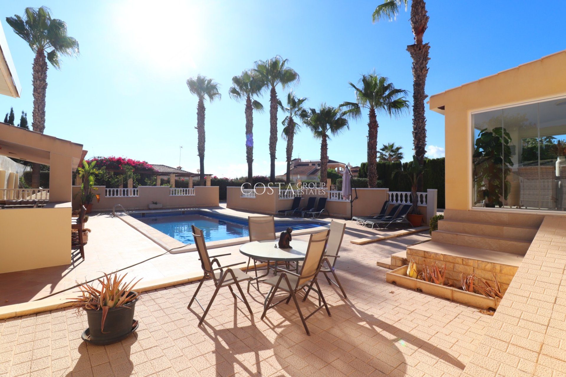 Revente - Villa -
La Marina - La Escuera