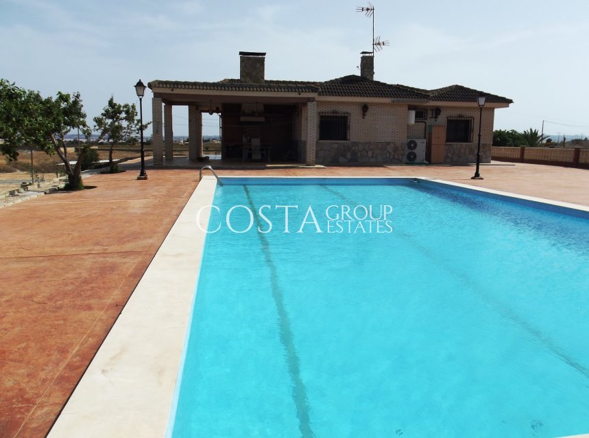Revente - Villa -
Los Montesinos - La Herrada