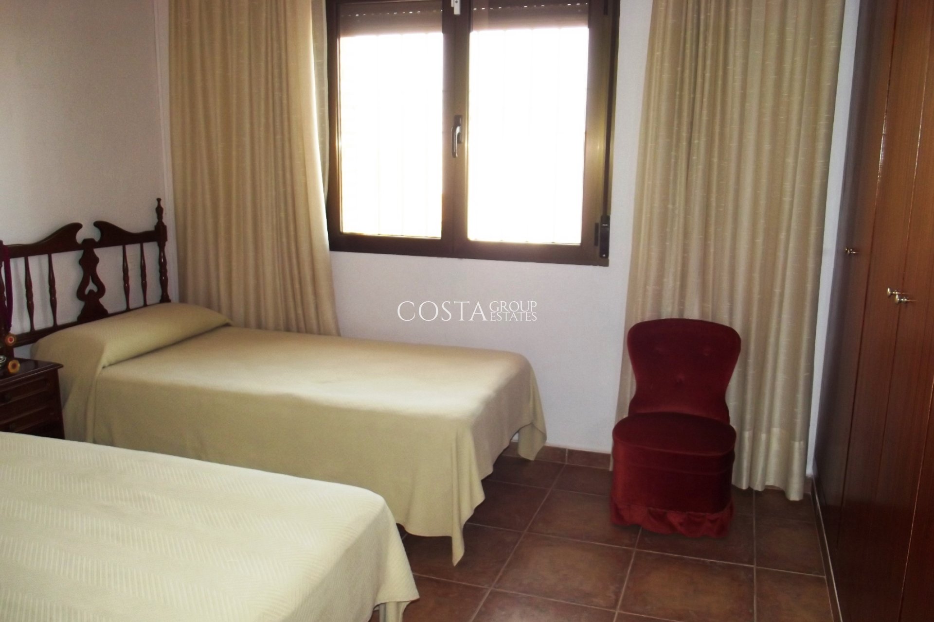 Revente - Villa -
Los Montesinos - La Herrada