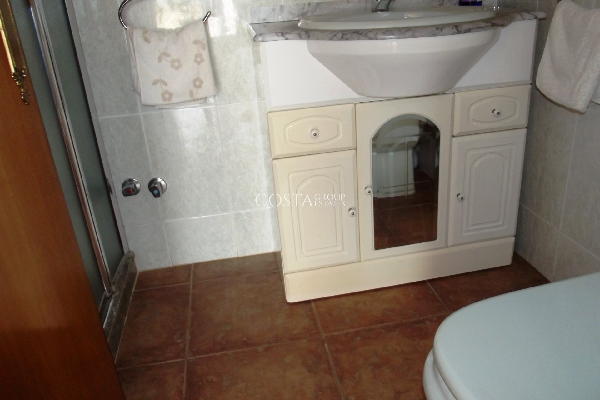 Revente - Villa -
Los Montesinos - La Herrada