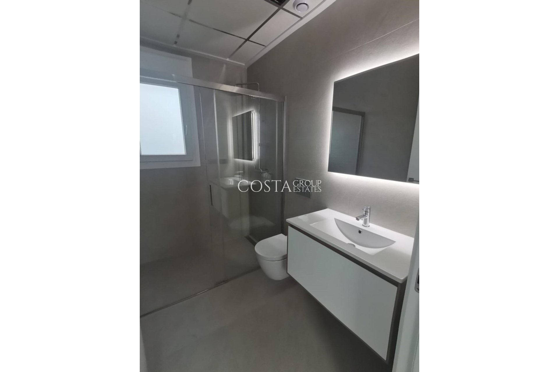 Revente - Villa -
Los Montesinos - Los Montesinos Centro