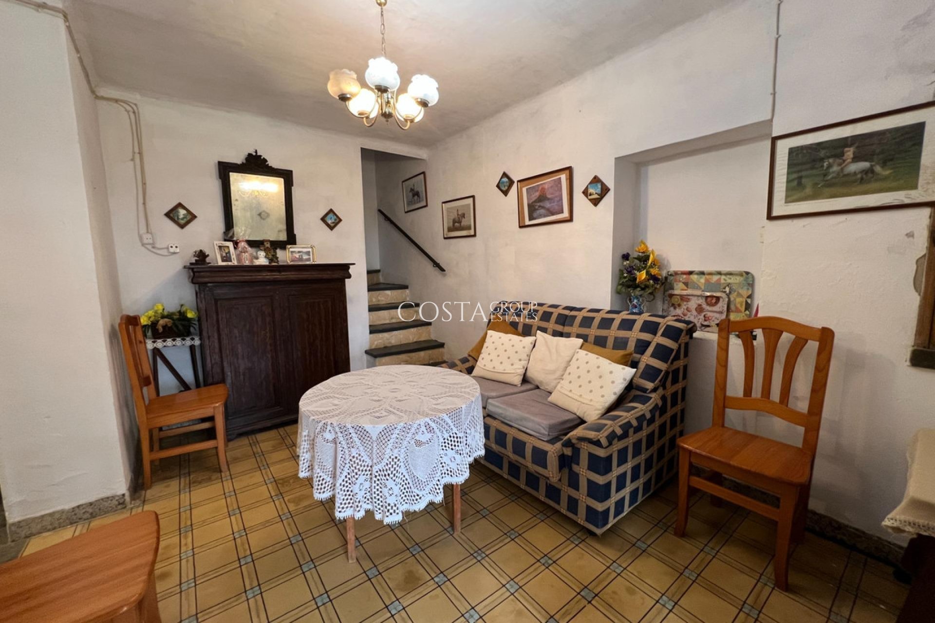 Revente - Villa -
Novelda - Estación