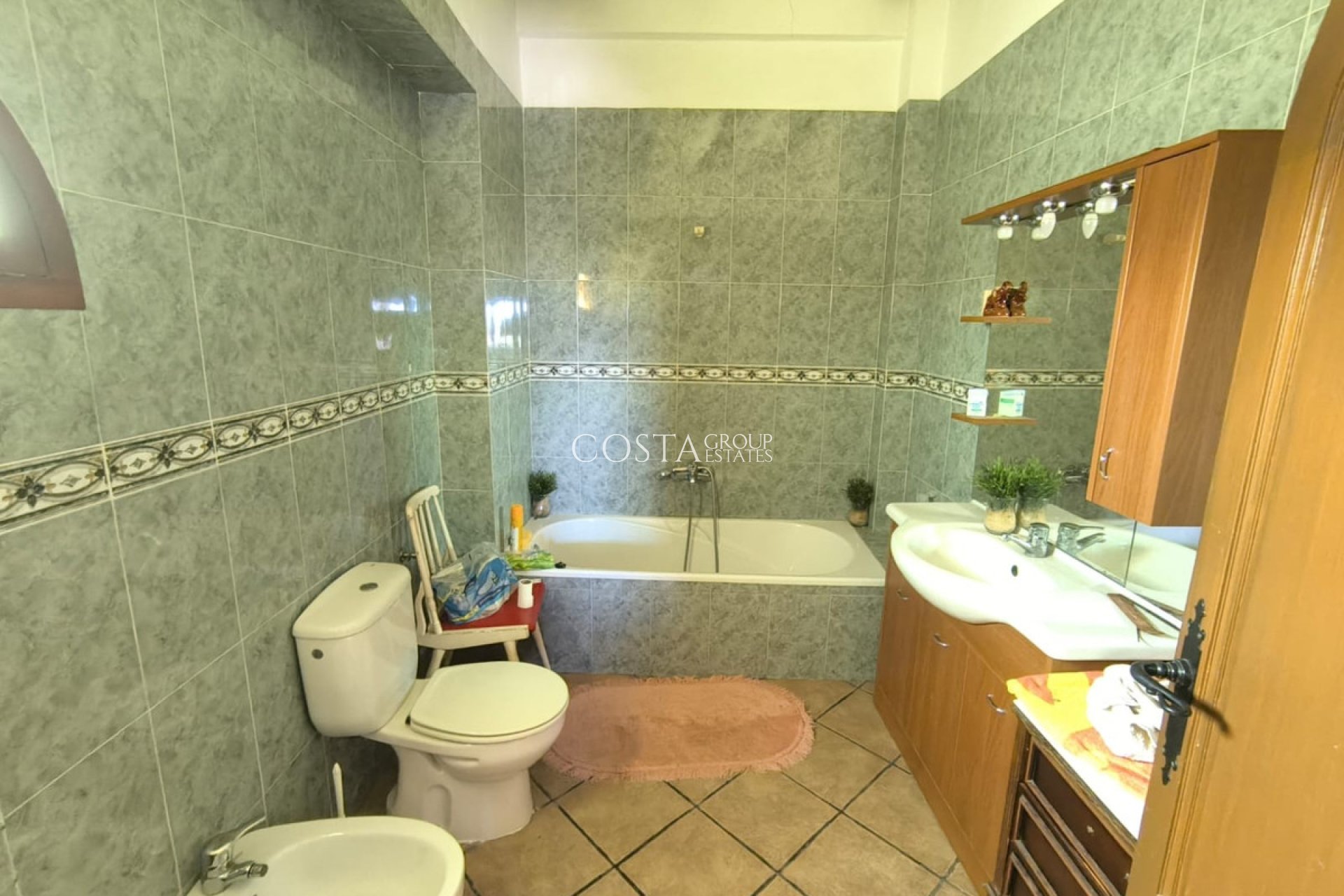 Revente - Villa -
Novelda - Novelda Centro