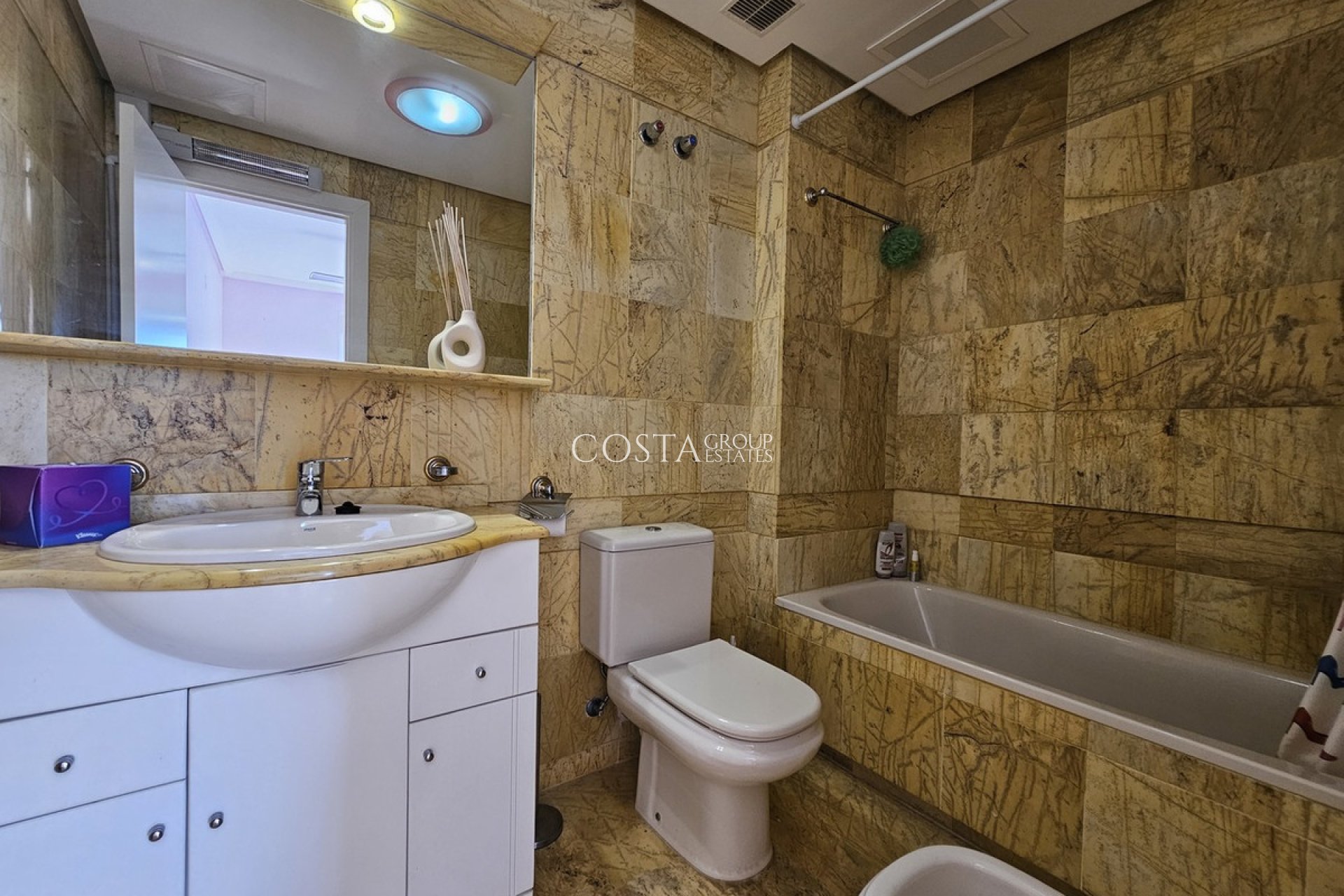 Revente - Villa -
Orihuela Costa - Cabo Roig