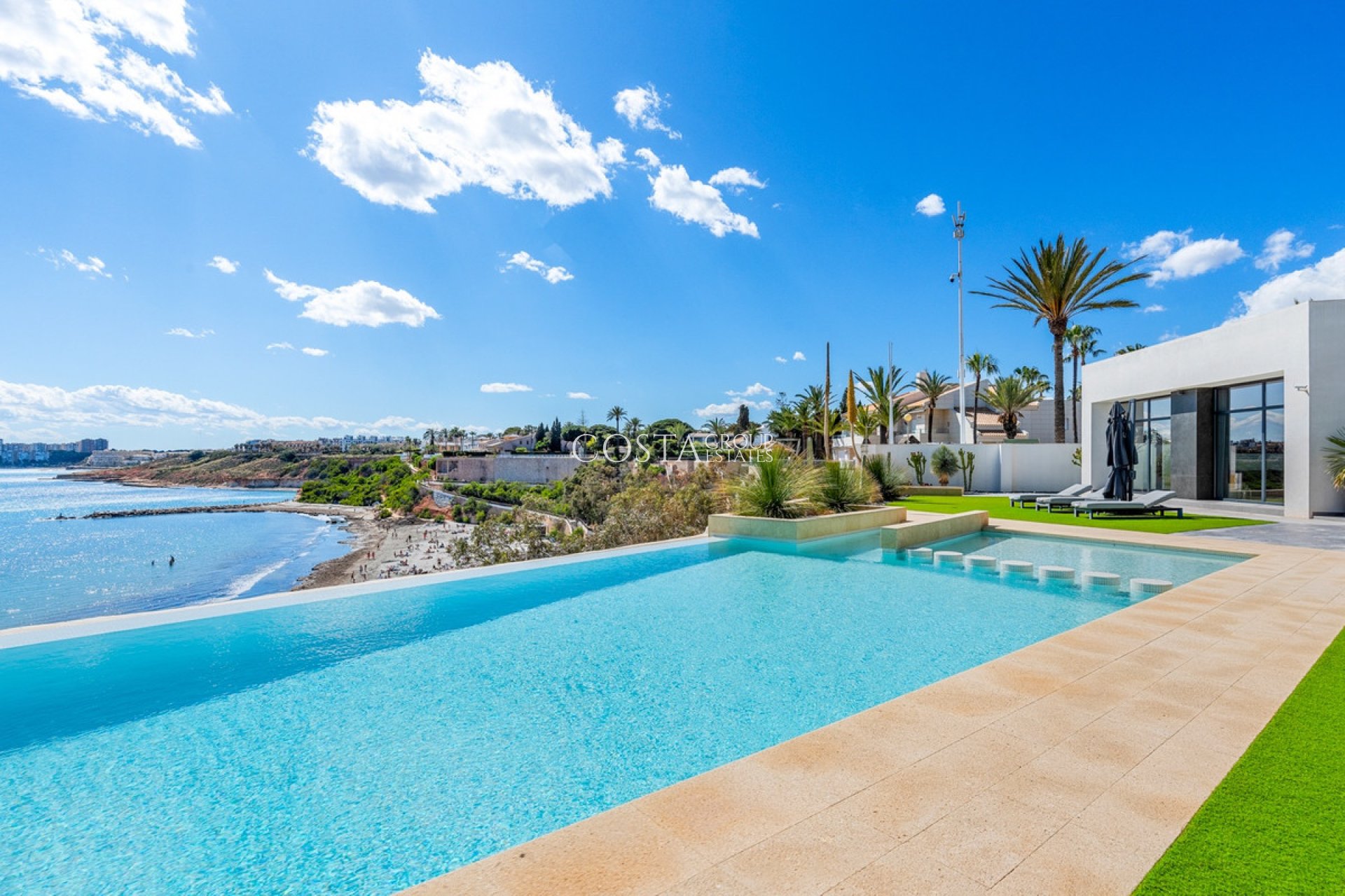 Revente - Villa -
Orihuela Costa - Cabo Roig