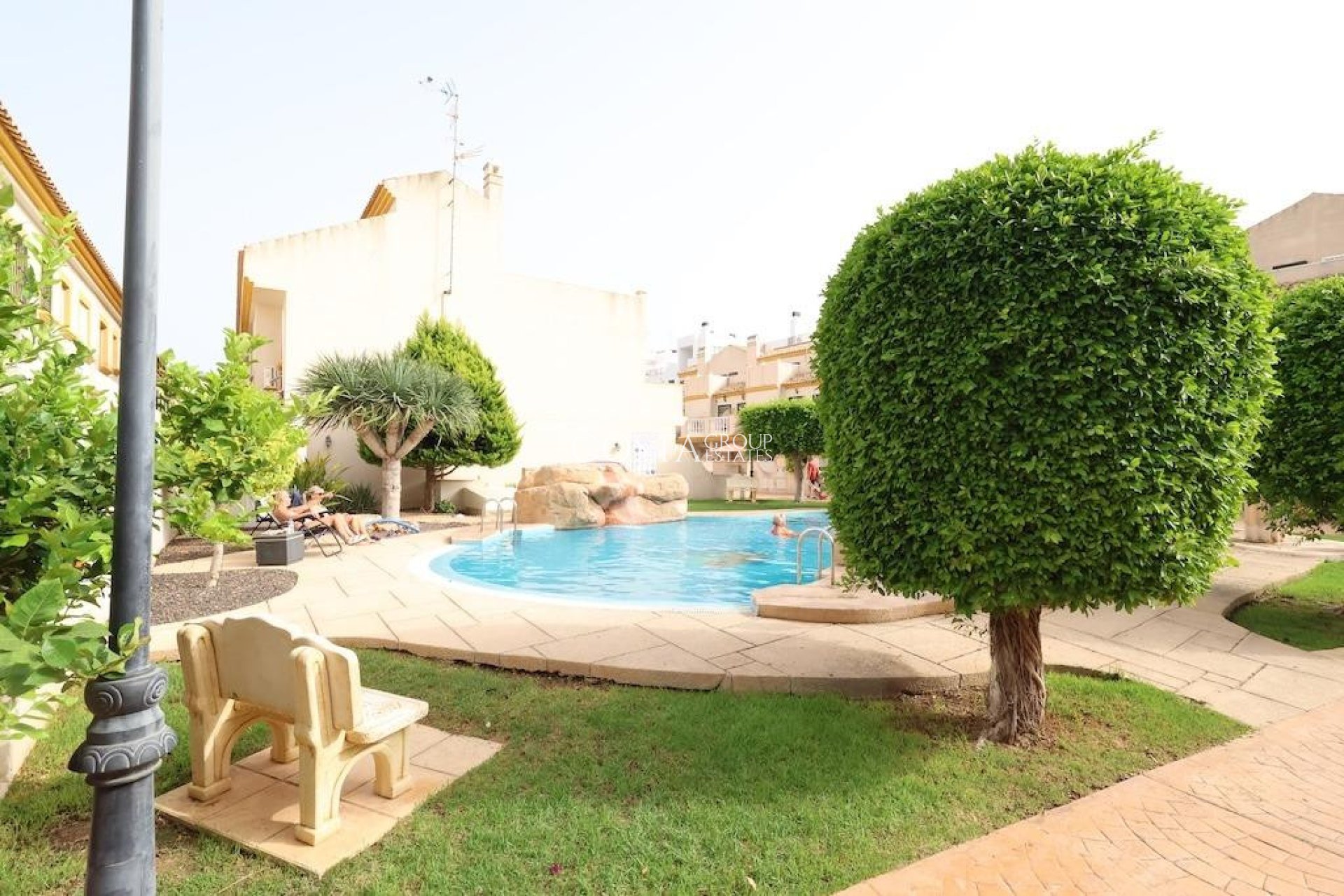 Revente - Villa -
Orihuela Costa - Cabo Roig