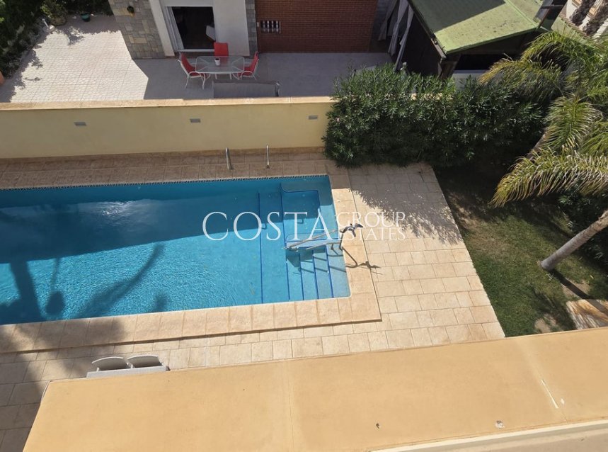 Revente - Villa -
Orihuela Costa - Cabo Roig