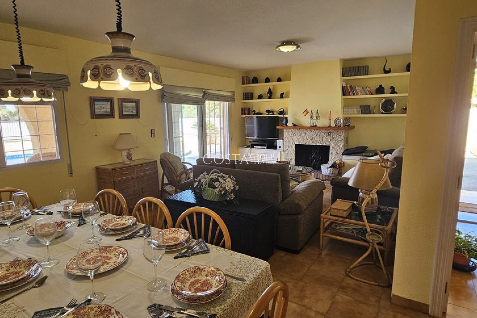 Revente - Villa -
Orihuela Costa - Campoamor