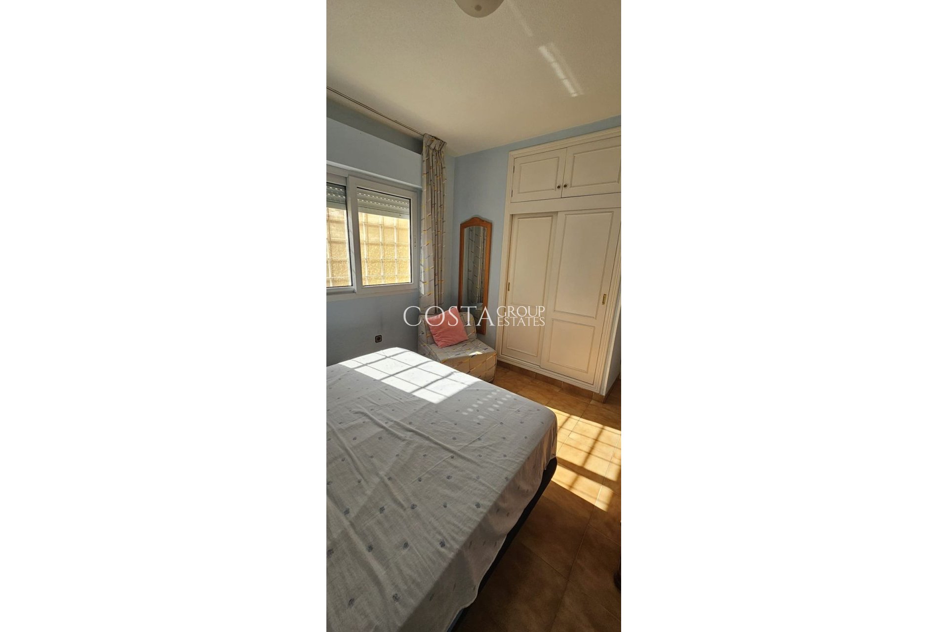 Revente - Villa -
Orihuela Costa - Campoamor