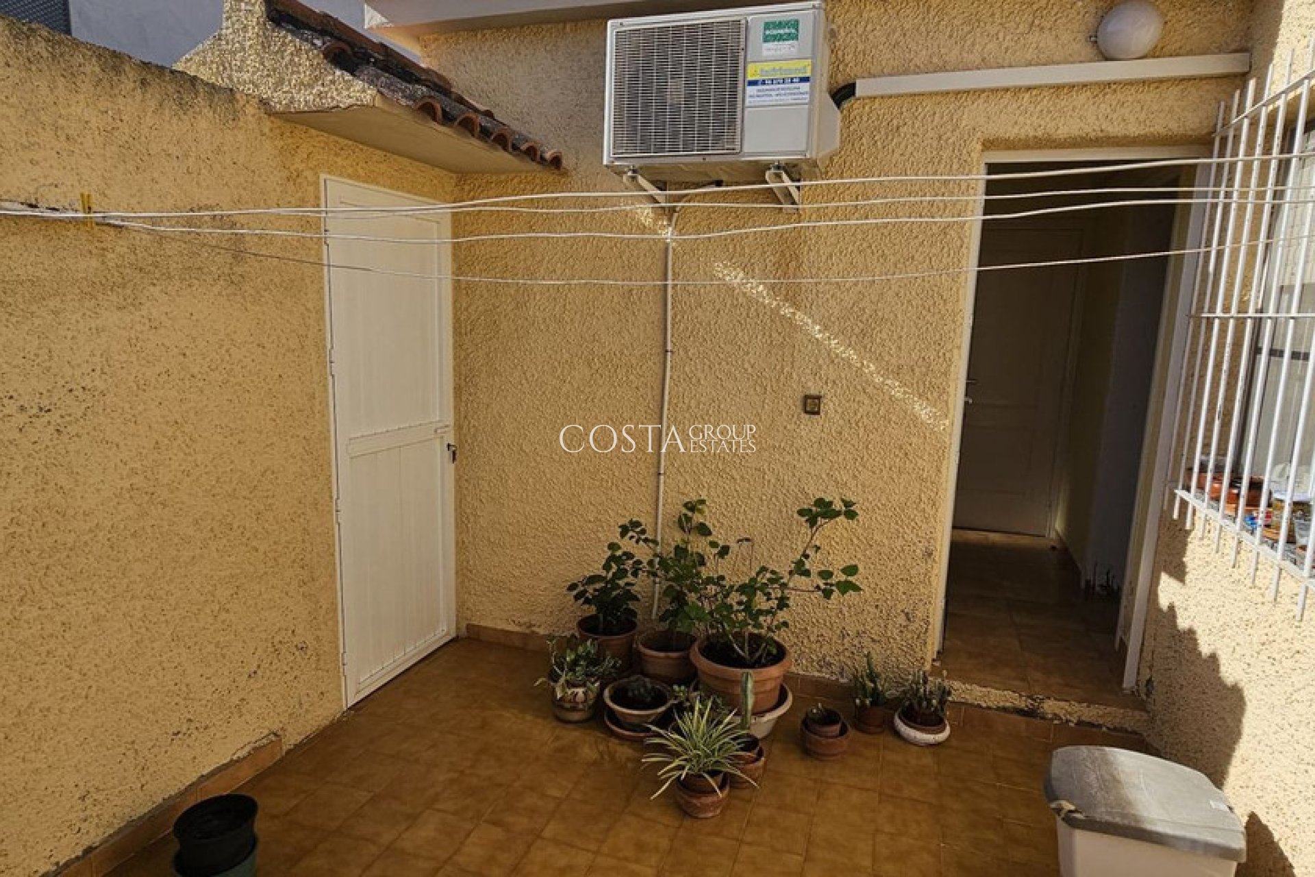 Revente - Villa -
Orihuela Costa - Campoamor