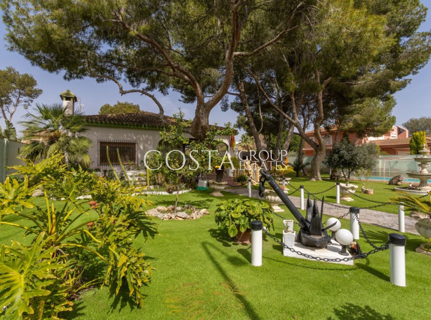 Revente - Villa -
Orihuela Costa - Campoamor