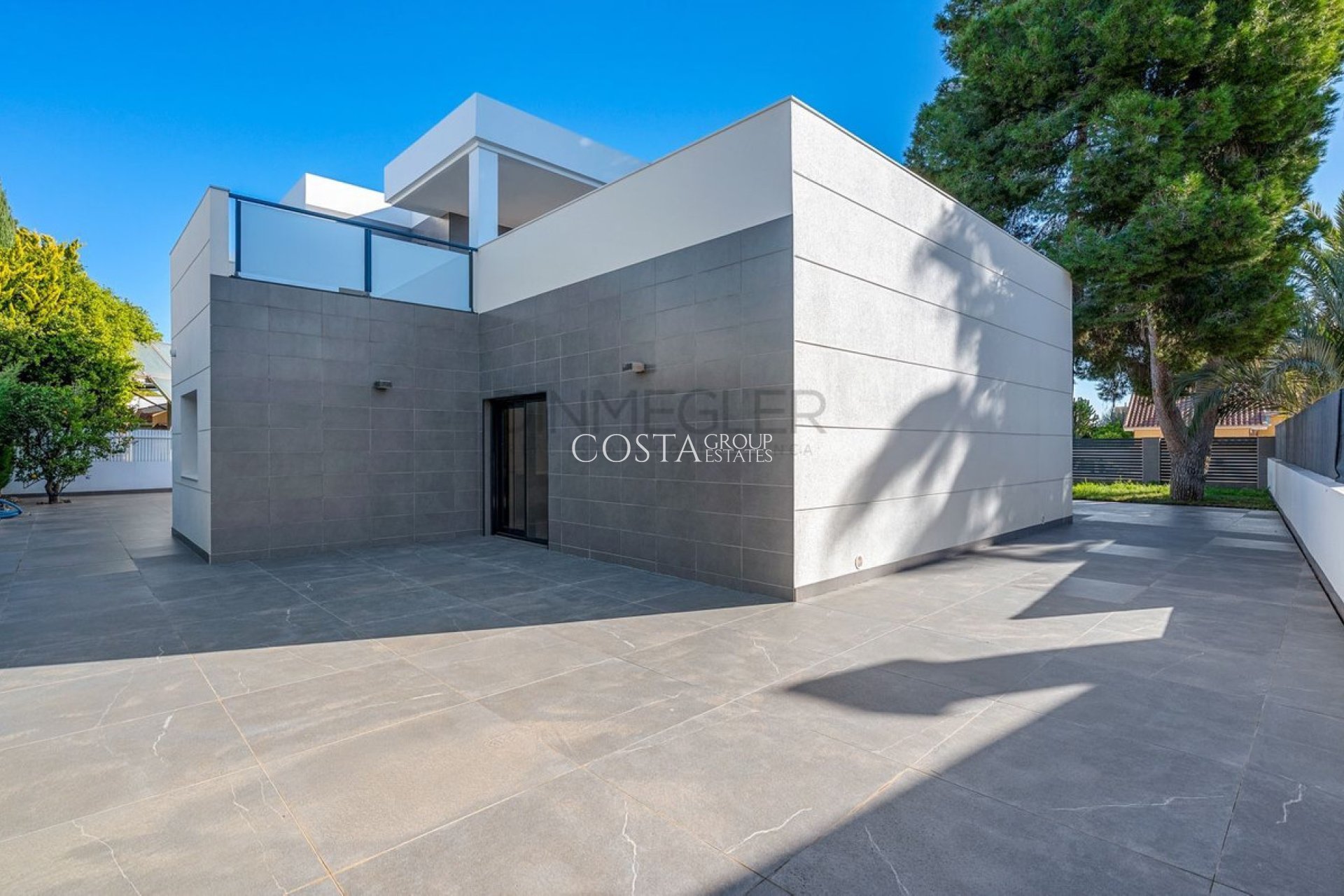 Revente - Villa -
Orihuela Costa - Campoamor