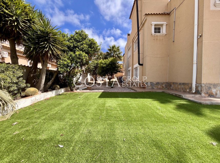 Revente - Villa -
Orihuela Costa - La Zenia