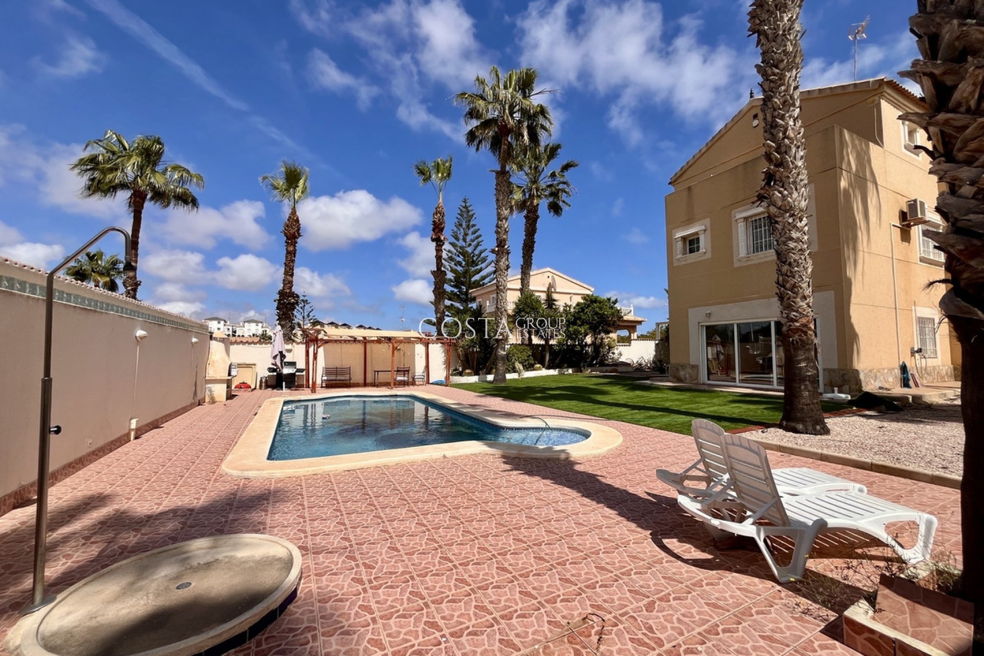 Revente - Villa -
Orihuela Costa - La Zenia