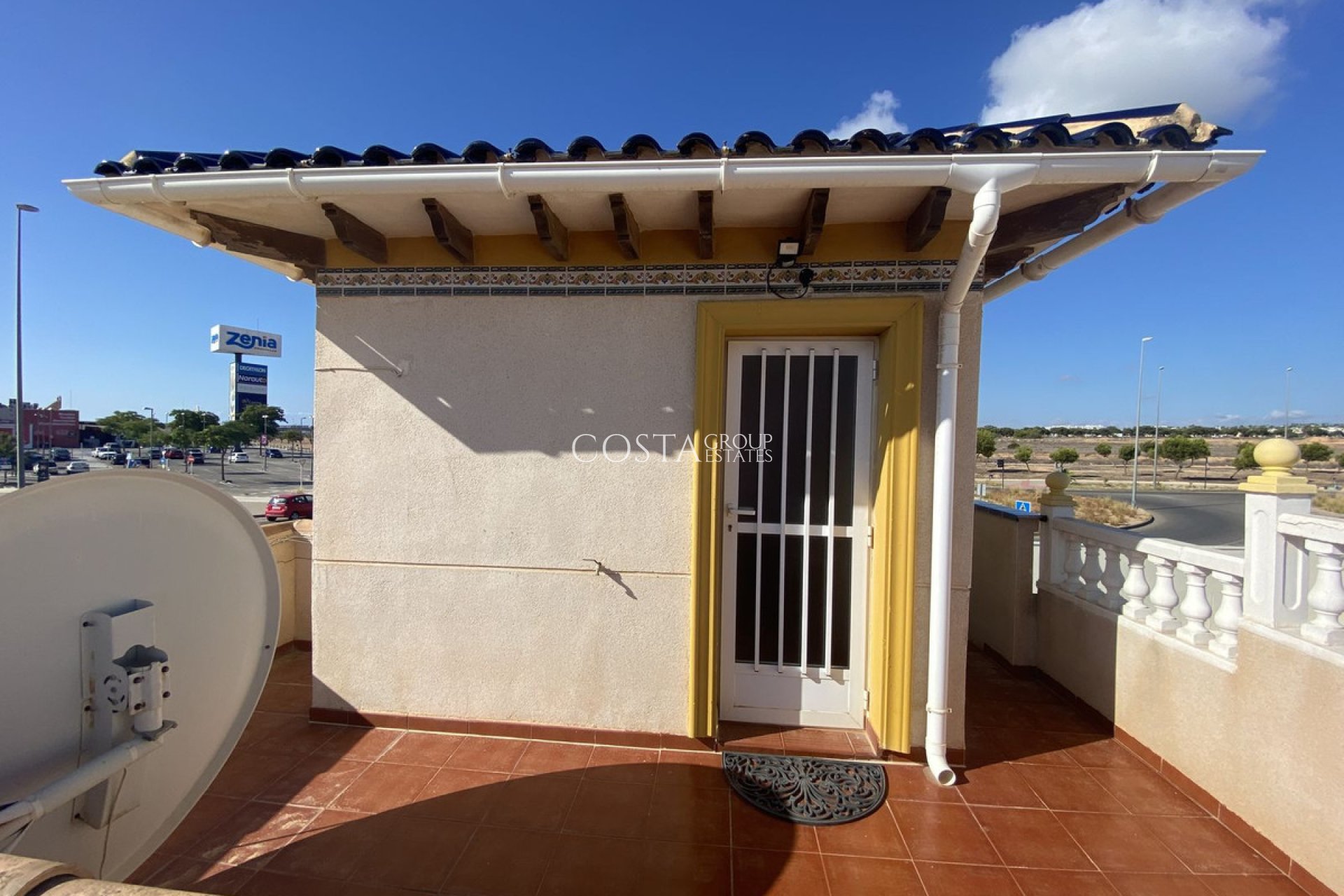 Revente - Villa -
Orihuela Costa - La Zenia