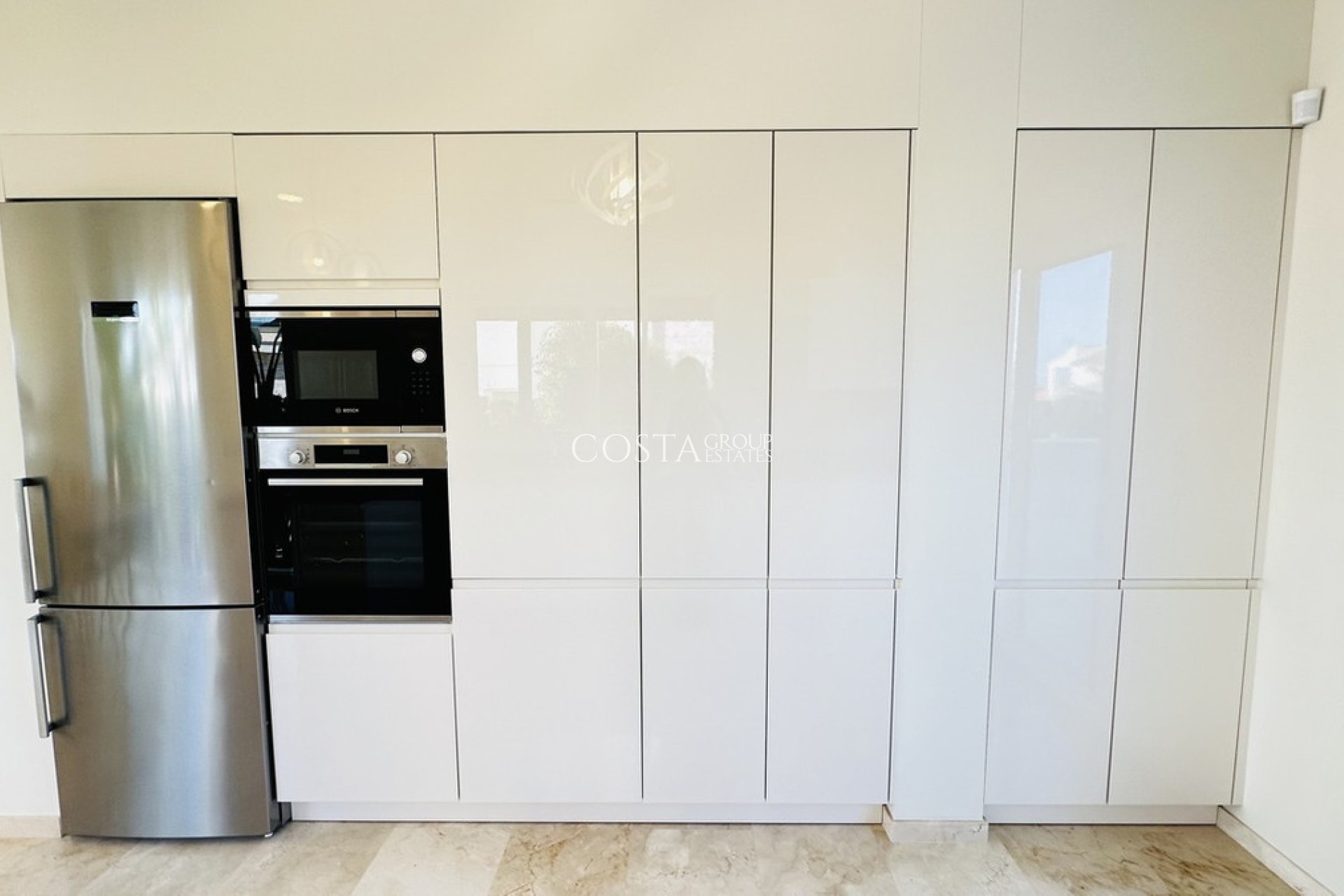 Revente - Villa -
Orihuela Costa - La Zenia