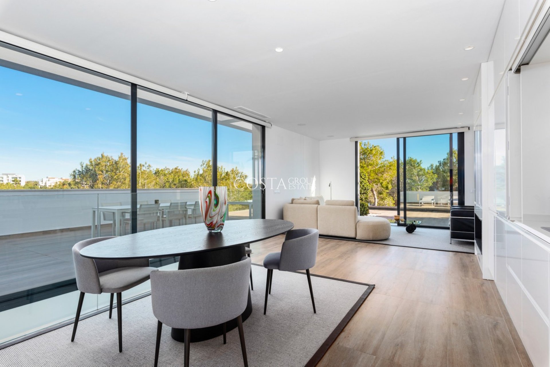 Revente - Villa -
Orihuela Costa - Las Colinas Golf