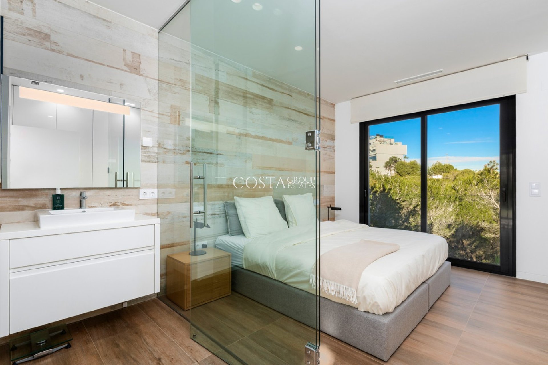 Revente - Villa -
Orihuela Costa - Las Colinas Golf